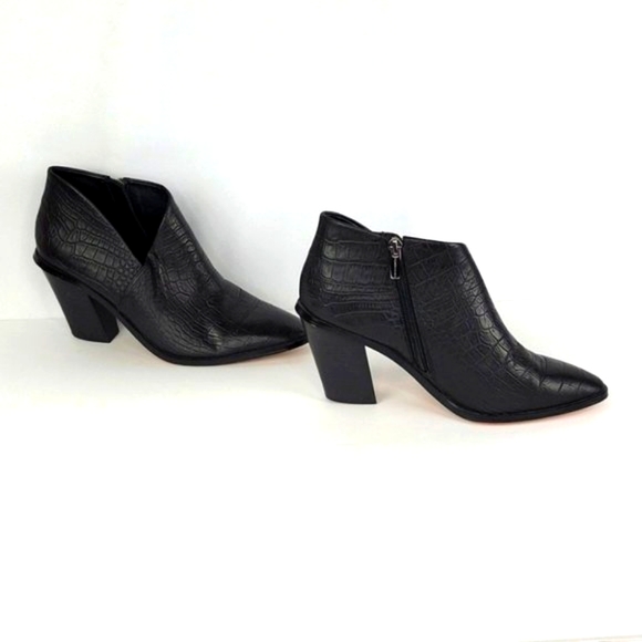 Vince Camuto Jorgetta Ankle Bootie Black Leather Size 9.5 - Picture 8 of 16